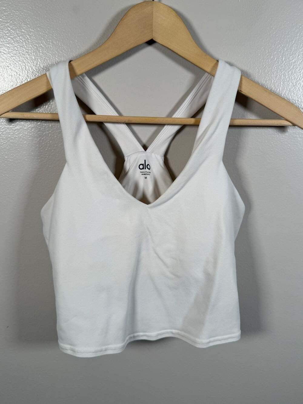 Alo Yoga Airbrush Real Bra Cropped Tank Top Size Medium White Workout Gym